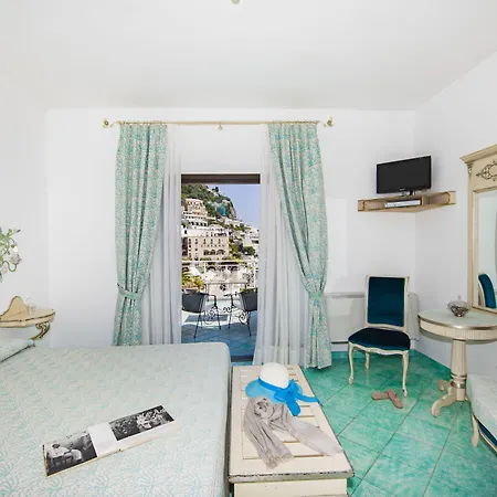 Royal Prisco Готель