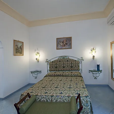 Royal Prisco Hotel 3*